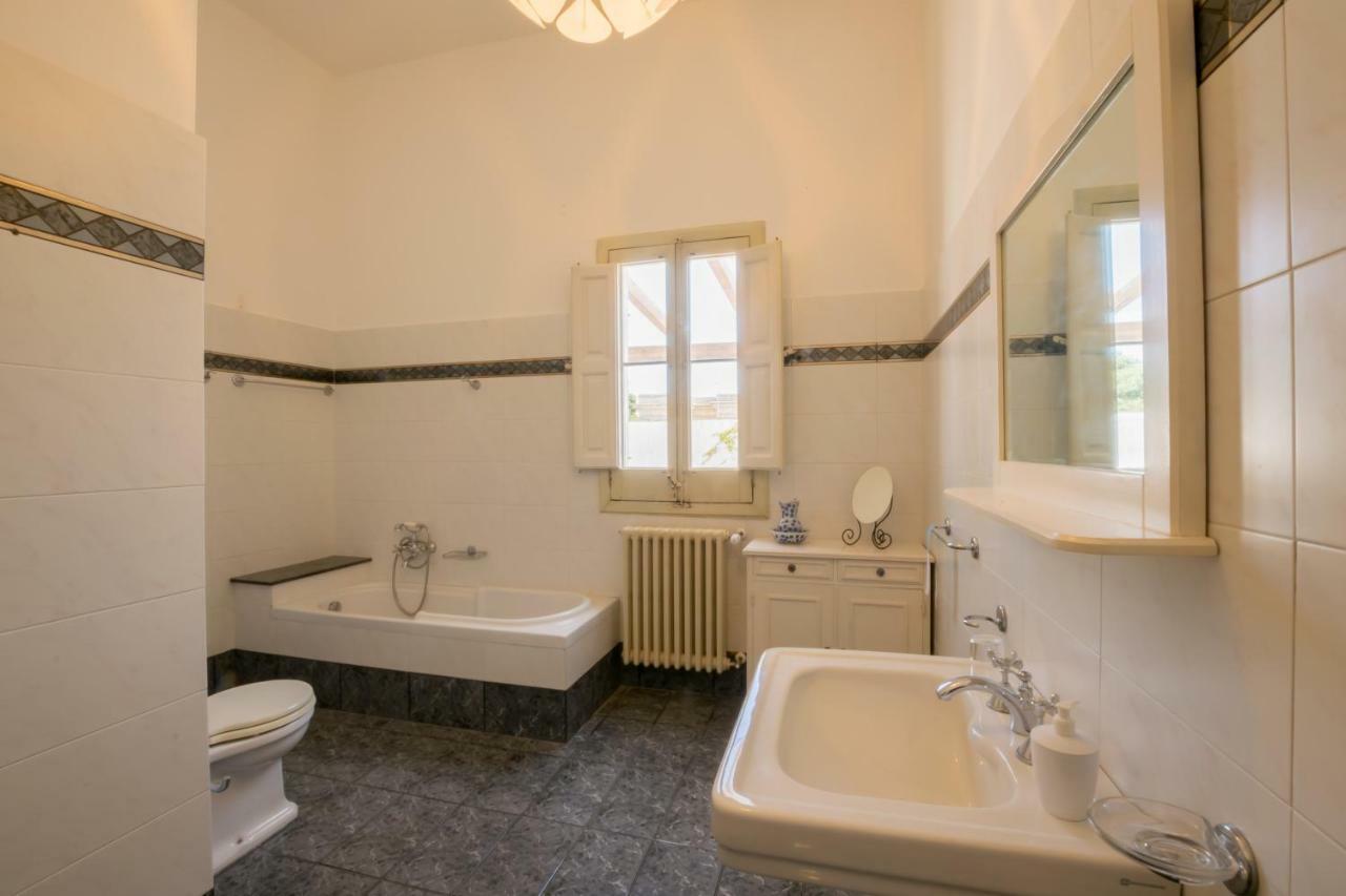 לינה וארוחת בוקר אקווריקה דל קאפו Palazzo Ashian מראה חיצוני תמונה