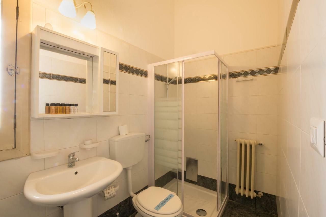 לינה וארוחת בוקר אקווריקה דל קאפו Palazzo Ashian מראה חיצוני תמונה